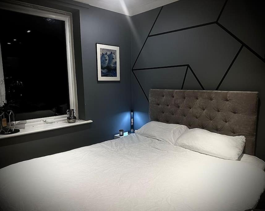 Stunning Luxury Croydon Apartment Gatwick Airport Close Purley Exteriör bild